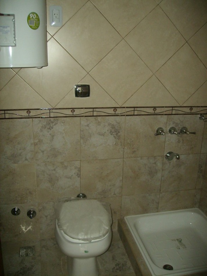 Monoambiente para vivienda y/o Apto profesional